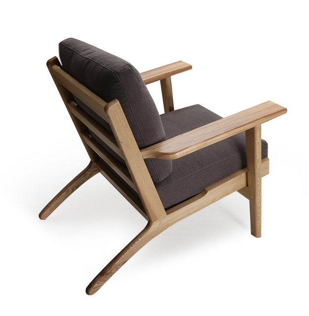 DALLAS LOUNGE CHAIR