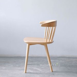 Estu Chair