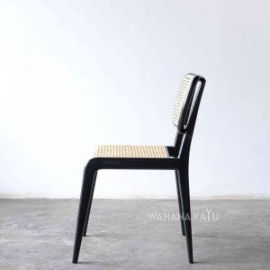 Kana Chair